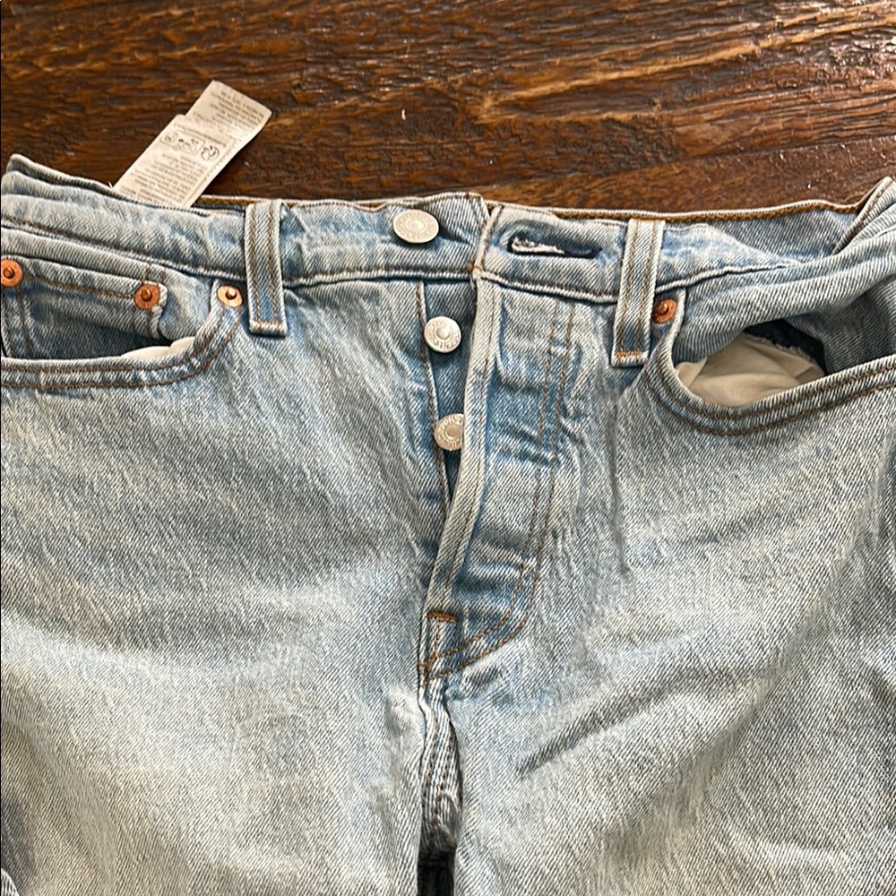 Levi’s light wash jeans